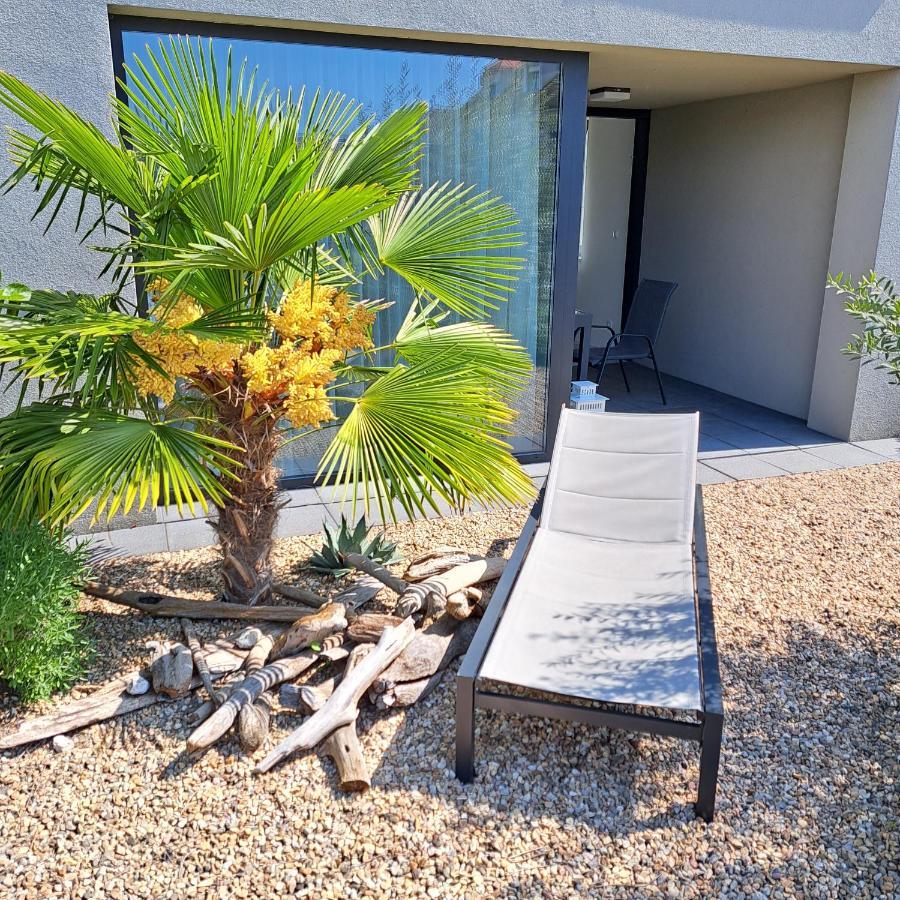 Palm Garden Apartment 1 Микулов Экстерьер фото